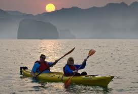 tour du thuyen halong, du thuyen tren vinh ha long